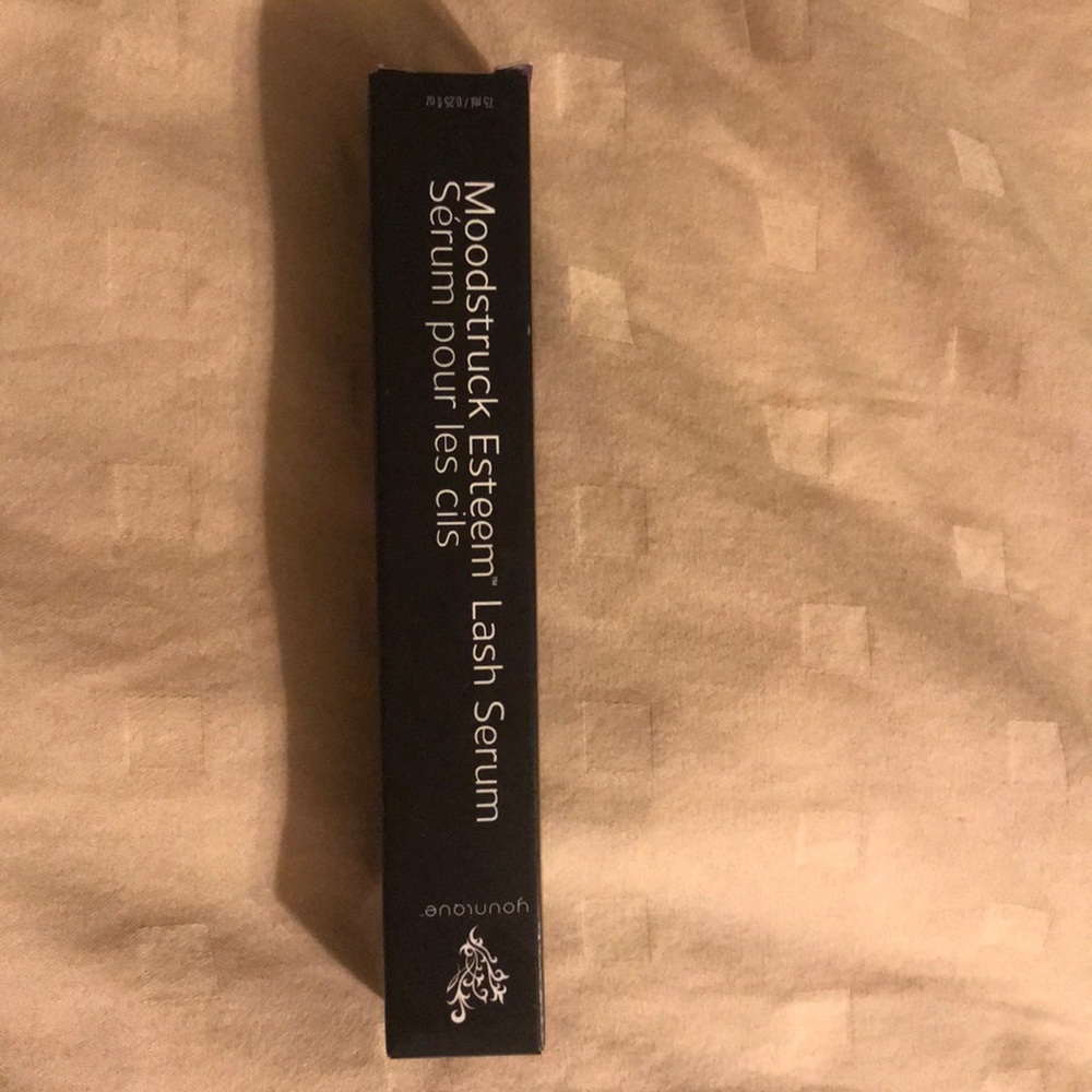 Never used Younique lash growing serum!